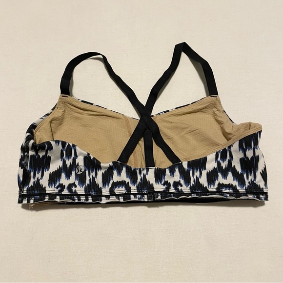 Lululemon Sports Bra Womens Size 8 - Picture 6 of 16